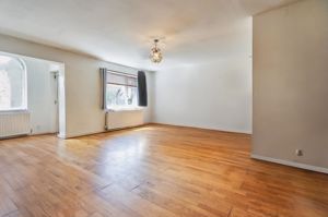 Photo 48- click for photo gallery